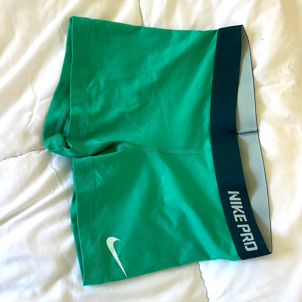 NIKE Pro Shorts